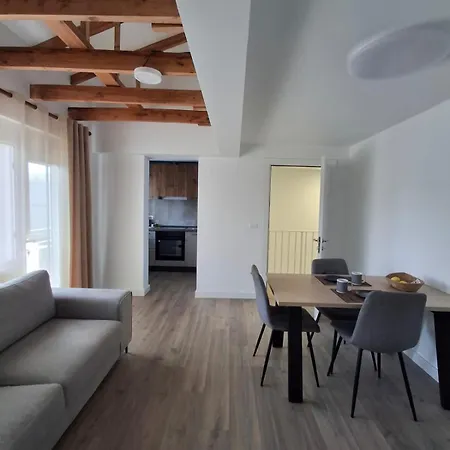 New Fabulous Attic - Modern And Stylish Appartement