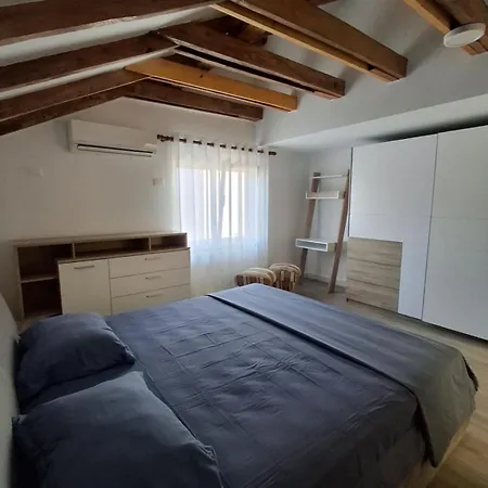 New Fabulous Attic - Modern And Stylish * Tirana