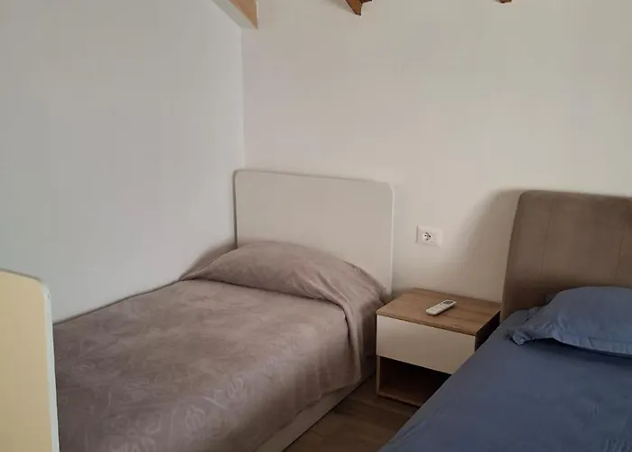 New Fabulous Attic - Modern And Stylish Appartamento *